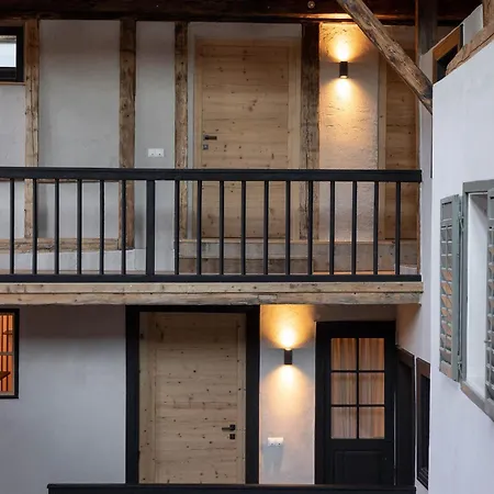 Attica 54 Living Apartment *